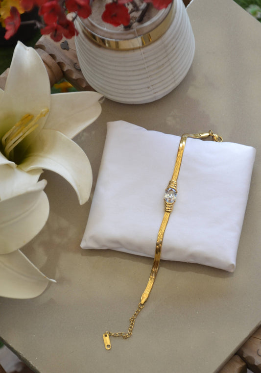 Zeeva’s Crystal Glow Bracelet