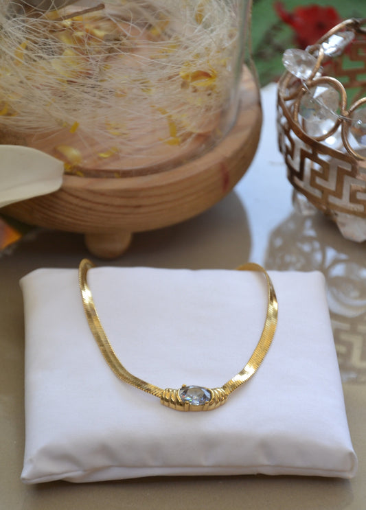 Zeeva’s Crystal Glow Necklace